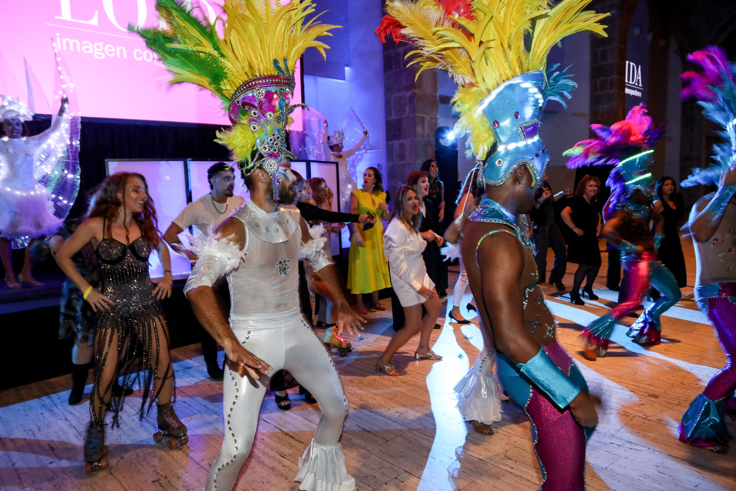 Espectáculo estilo carnaval