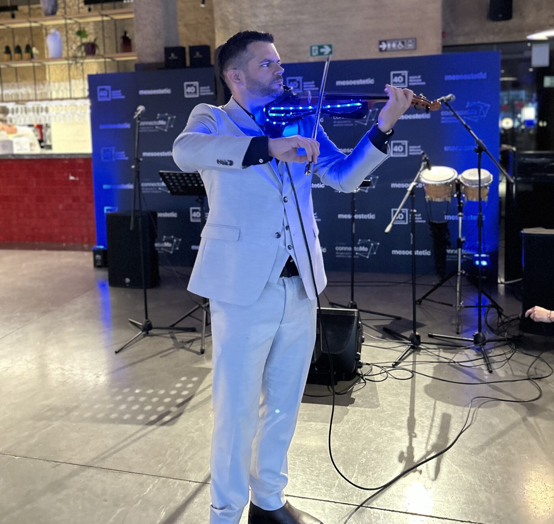 Propuestas Musicales para Animar tu Cena de Empresa