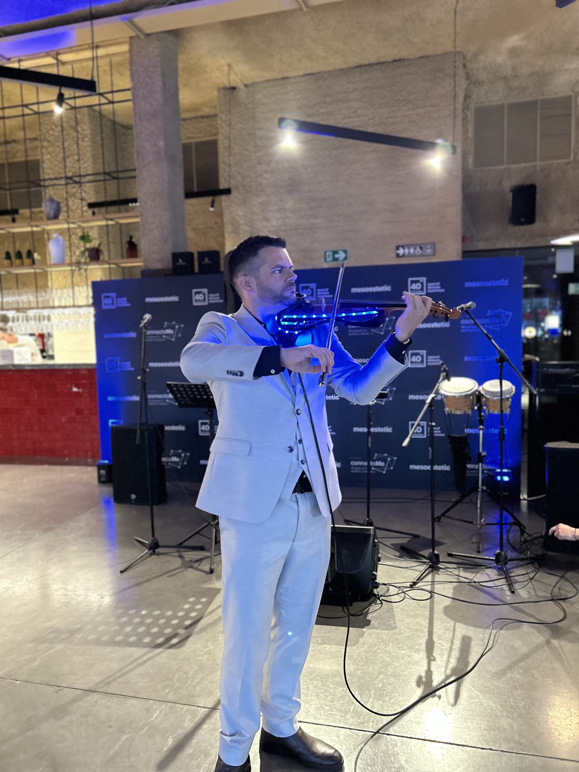 Propuestas Musicales para Animar tu Cena de Empresa